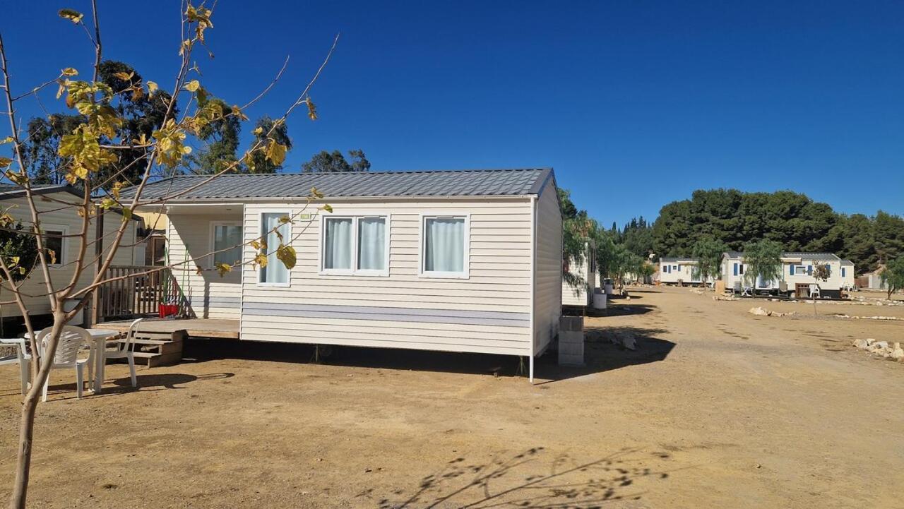 Camping Albox Bagian luar foto