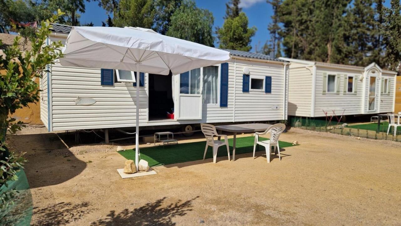 Camping Albox Bagian luar foto