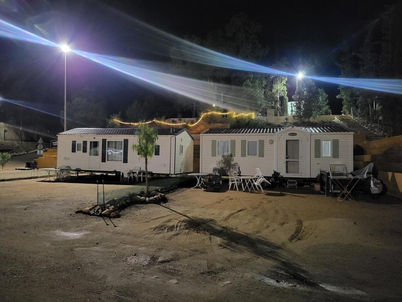 Camping Albox Bagian luar foto